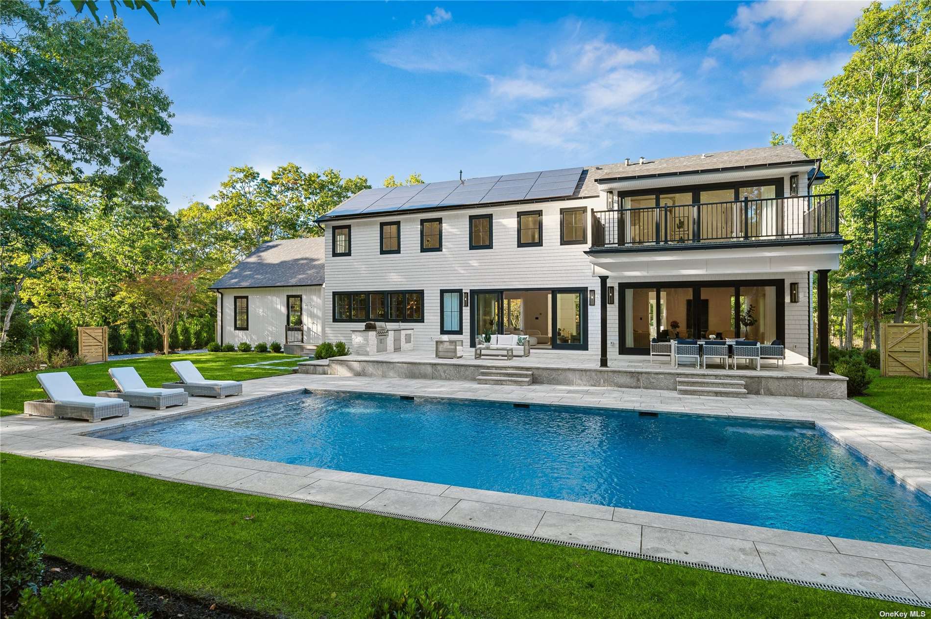 Property for Sale at 116 Middle Line Highway, Southampton, Hamptons, NY - Bedrooms: 7 
Bathrooms: 8.5  - $5,995,000