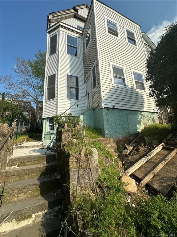 Photo 1 of 30 Linden Street, Yonkers, New York, $550,000, Web #: 6303947