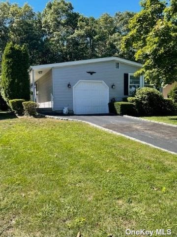 57 W Village Circle #57, Manorville, New York image 1