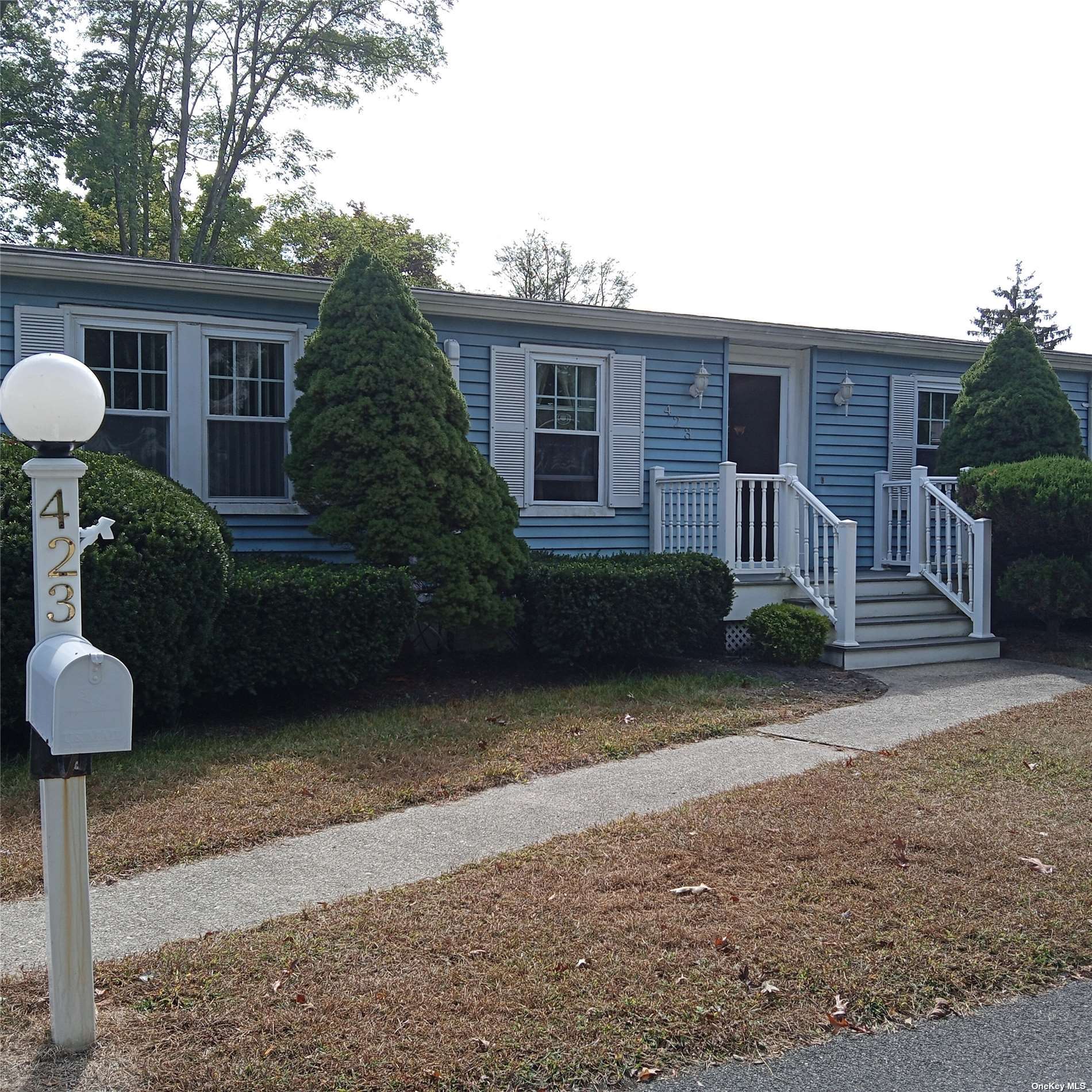 Property for Sale at 1661423 Old Country Rd, Riverhead, Hamptons, NY - Bedrooms: 2 
Bathrooms: 2  - $209,000