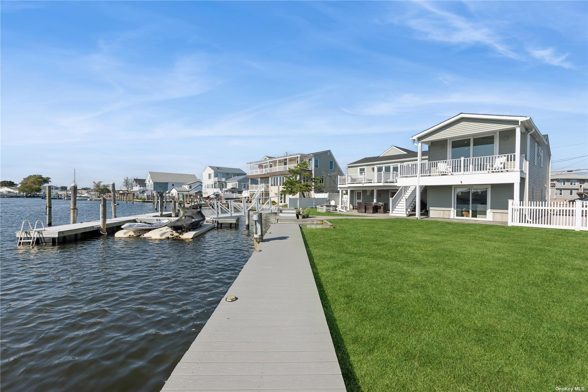 250 W Lido Promenade, Lindenhurst, New York image 30