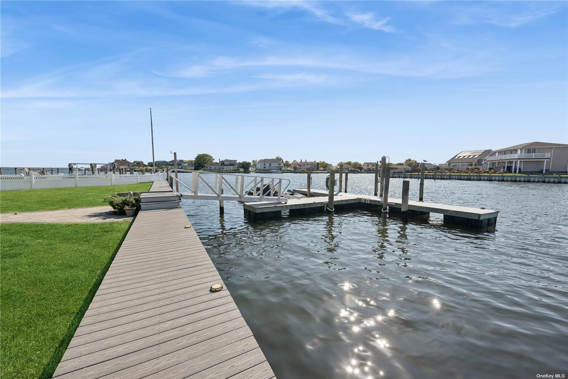 250 W Lido Promenade, Lindenhurst, New York image 29