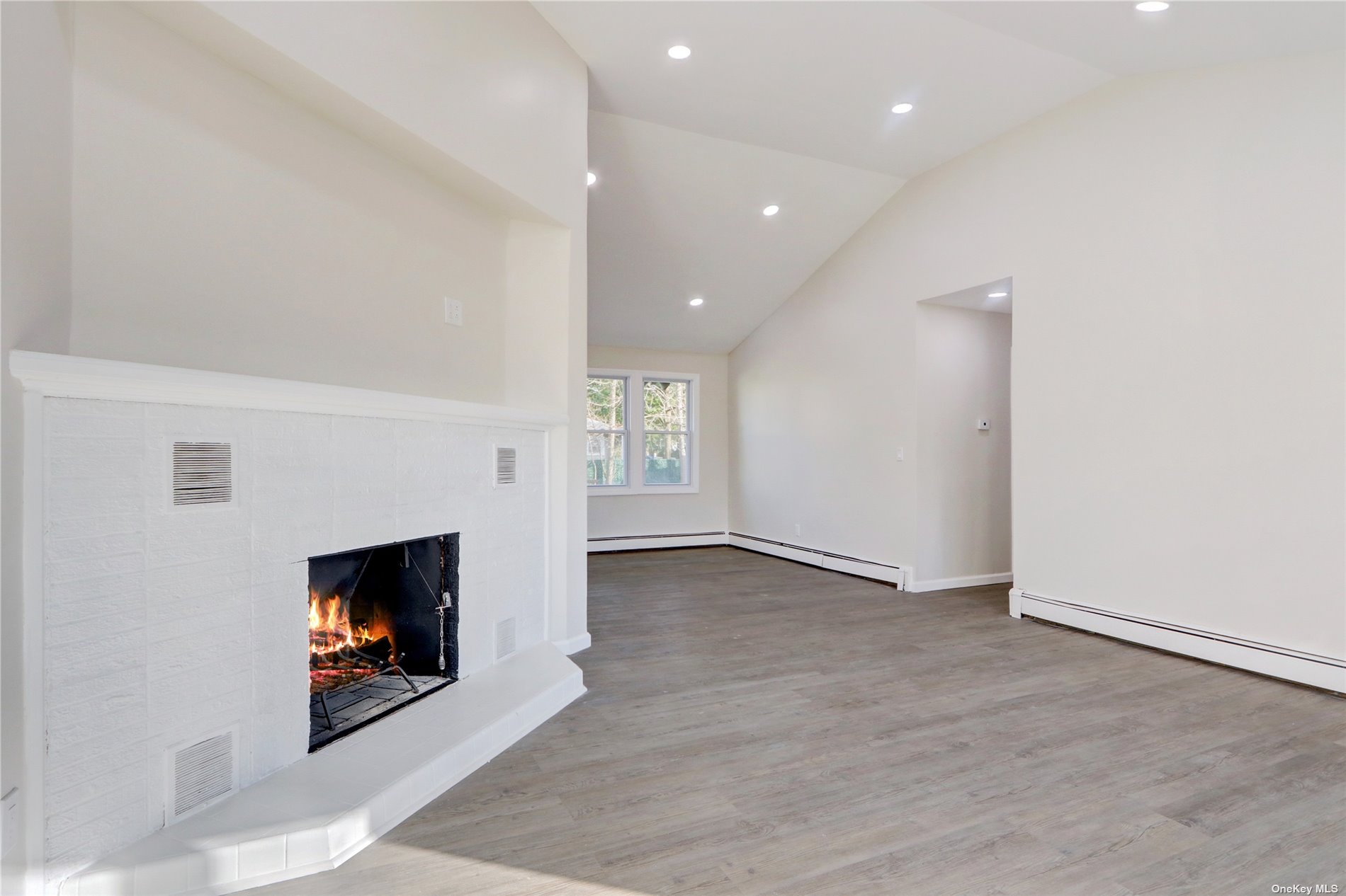 Photo 5 of 27 of 185 N 23rd Street house