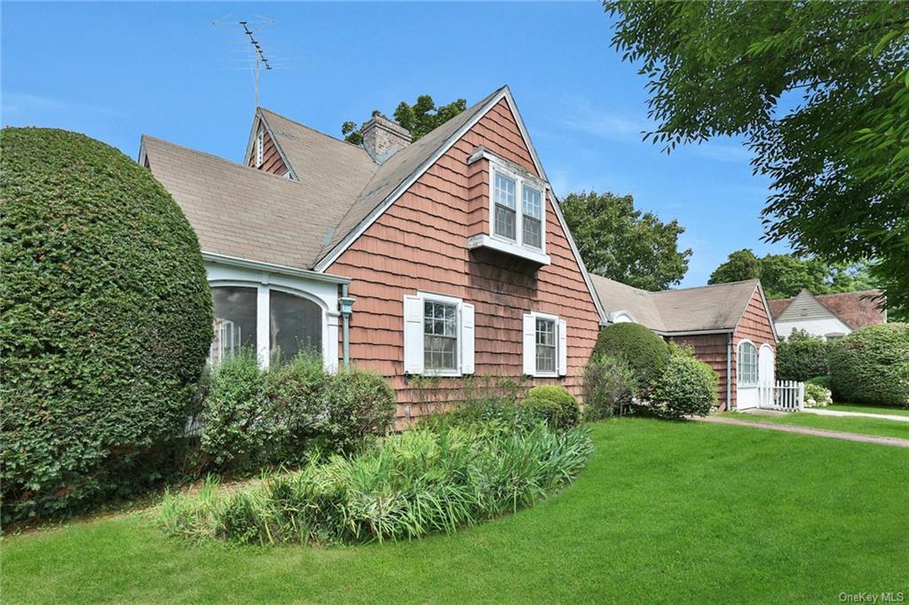 53 Graham Road, Scarsdale, New York image 3