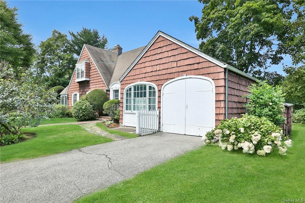 53 Graham Road, Scarsdale, New York image 4