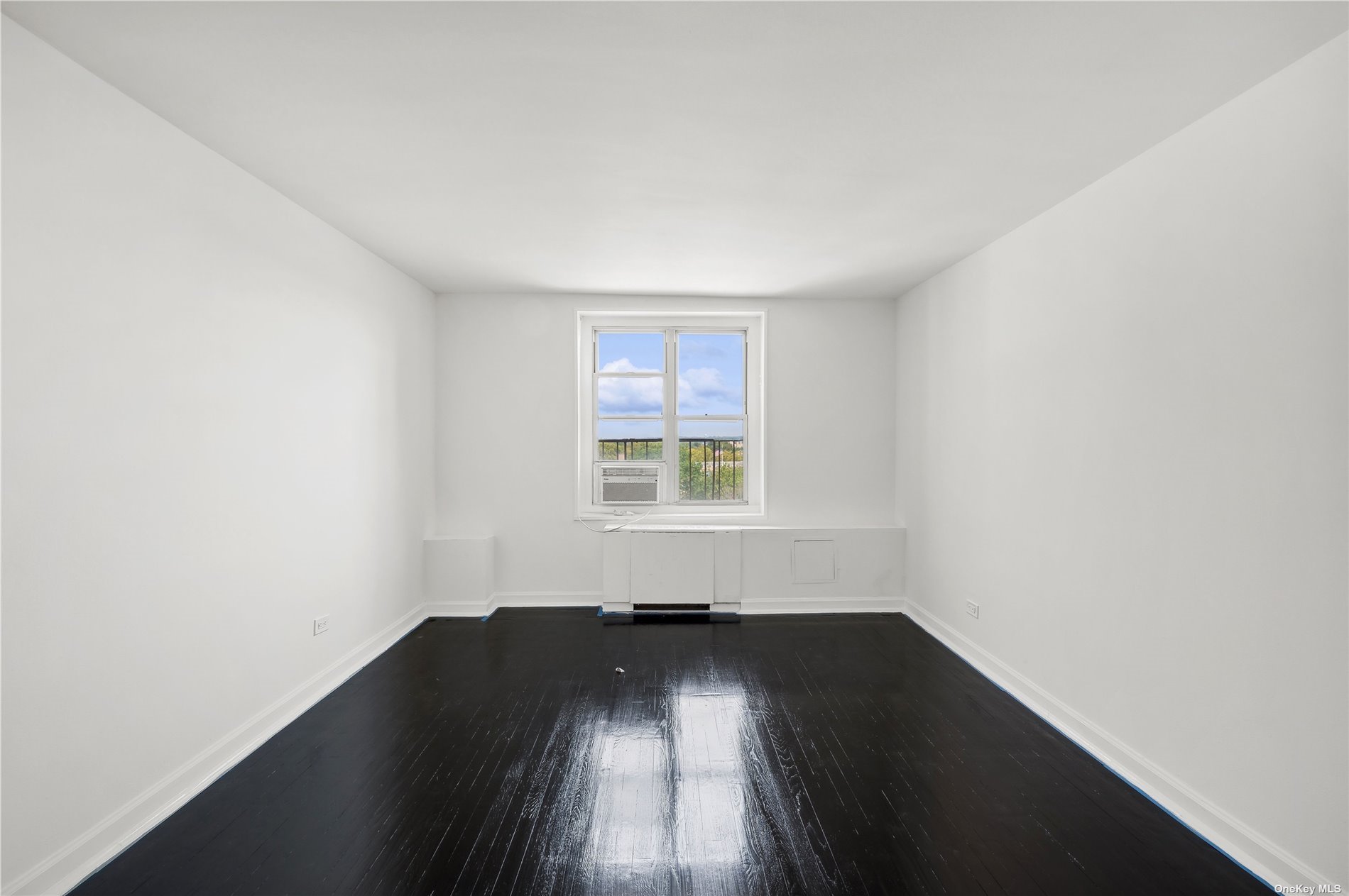 211-40 18 Avenue Ave #6B, Bayside, New York image 3