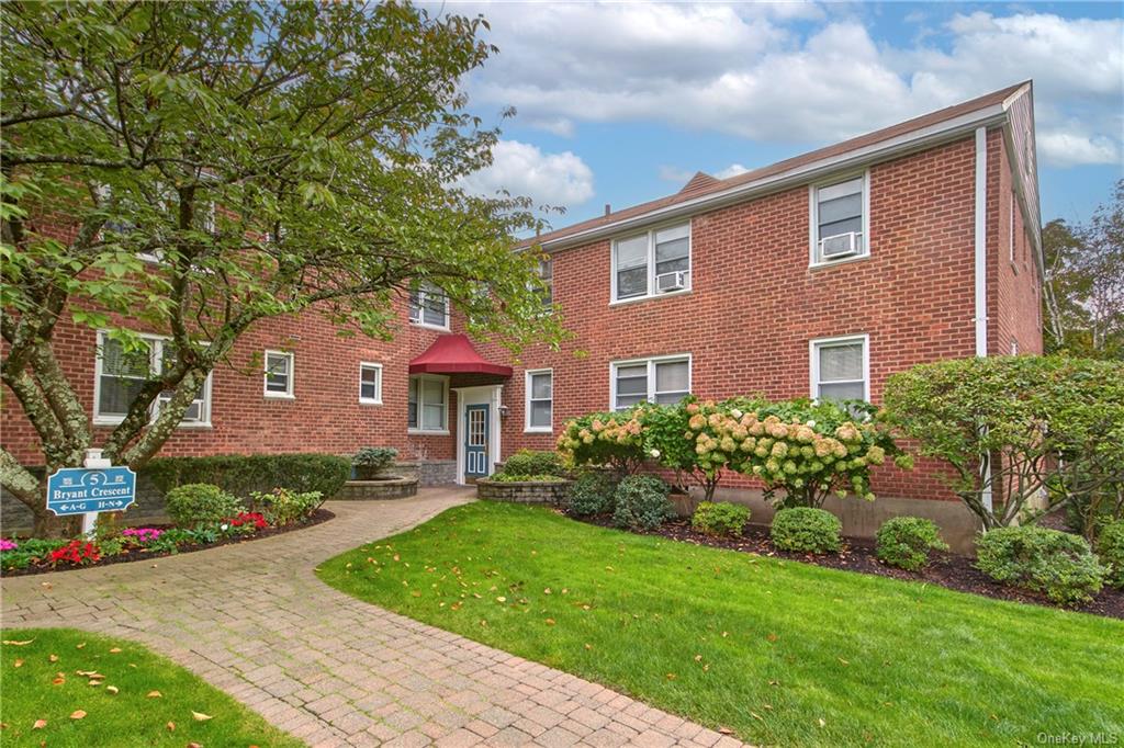 5 Bryant Crescent #1K, White Plains, New York image 2