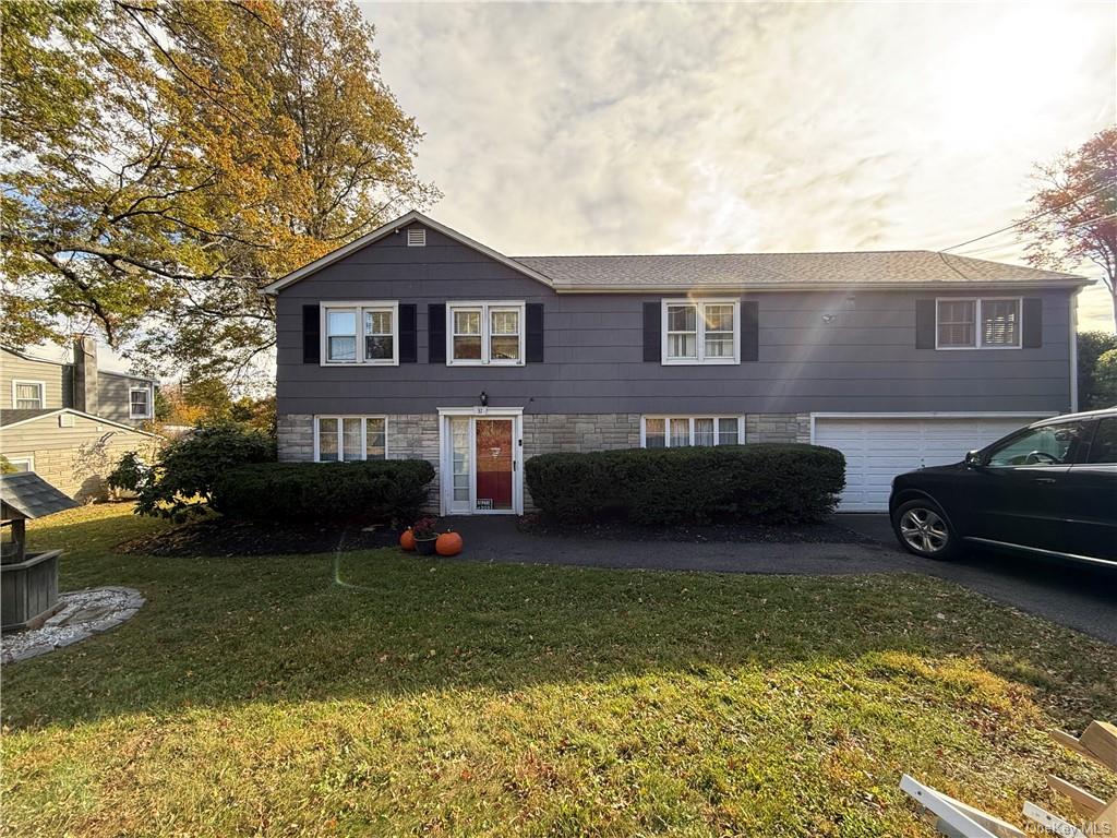 37 Chappaqua Road, Carmel, New York - 3 Bedrooms  
2 Bathrooms  
7 Rooms - 