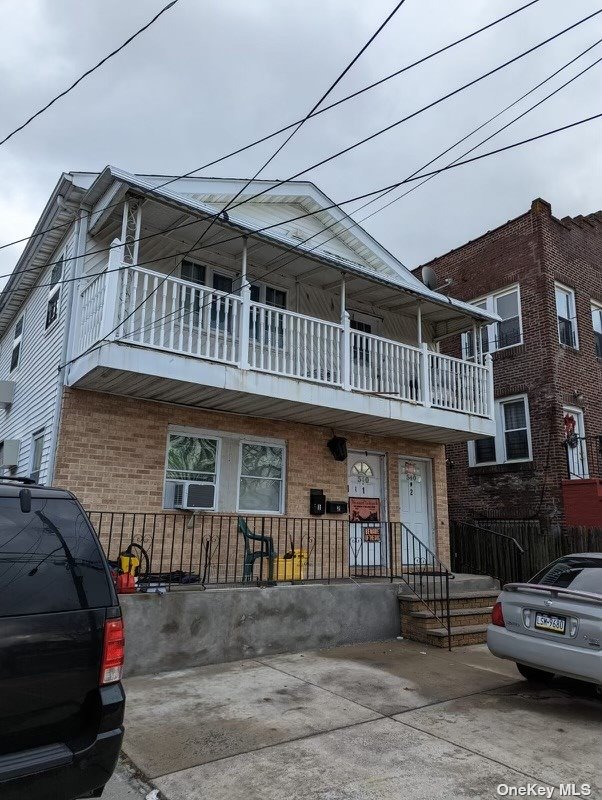 Property for Sale at 540 Beach 67th Street, Arverne, Queens, NY - Bedrooms: 6 
Bathrooms: 2 
Rooms: 10  - $825,000