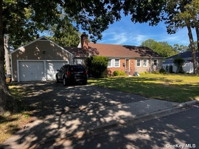 71 E Cedar Street, Massapequa, New York image 1