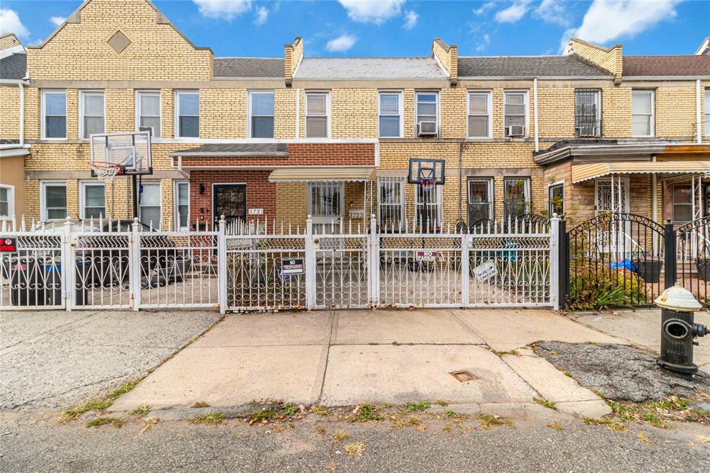 Property for Sale at 3723 Rombouts Avenue, Bronx, New York - Bedrooms: 3 
Bathrooms: 2 
Rooms: 4  - $449,000