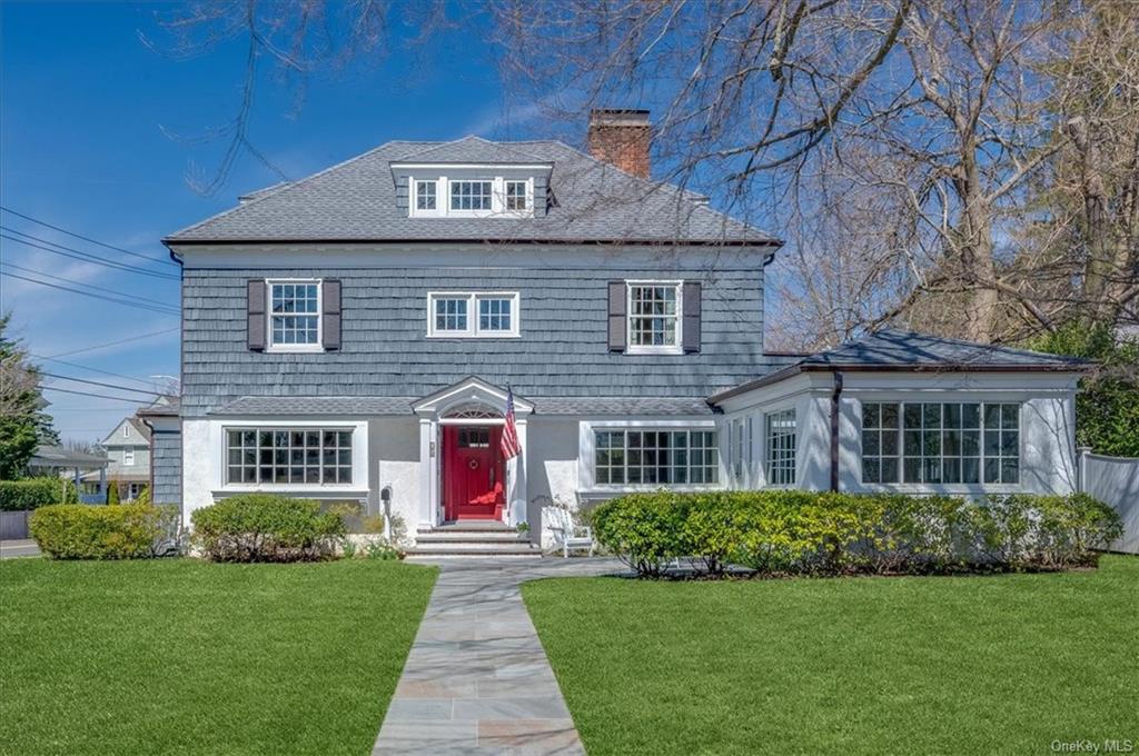 Property for Sale at 74 Willow Avenue, Larchmont, New York - Bedrooms: 5 
Bathrooms: 4 
Rooms: 11  - $2,295,000