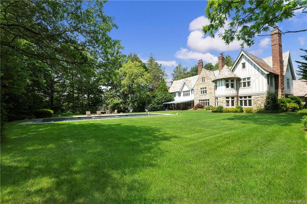 85 Birchall Drive, Scarsdale, New York image 32