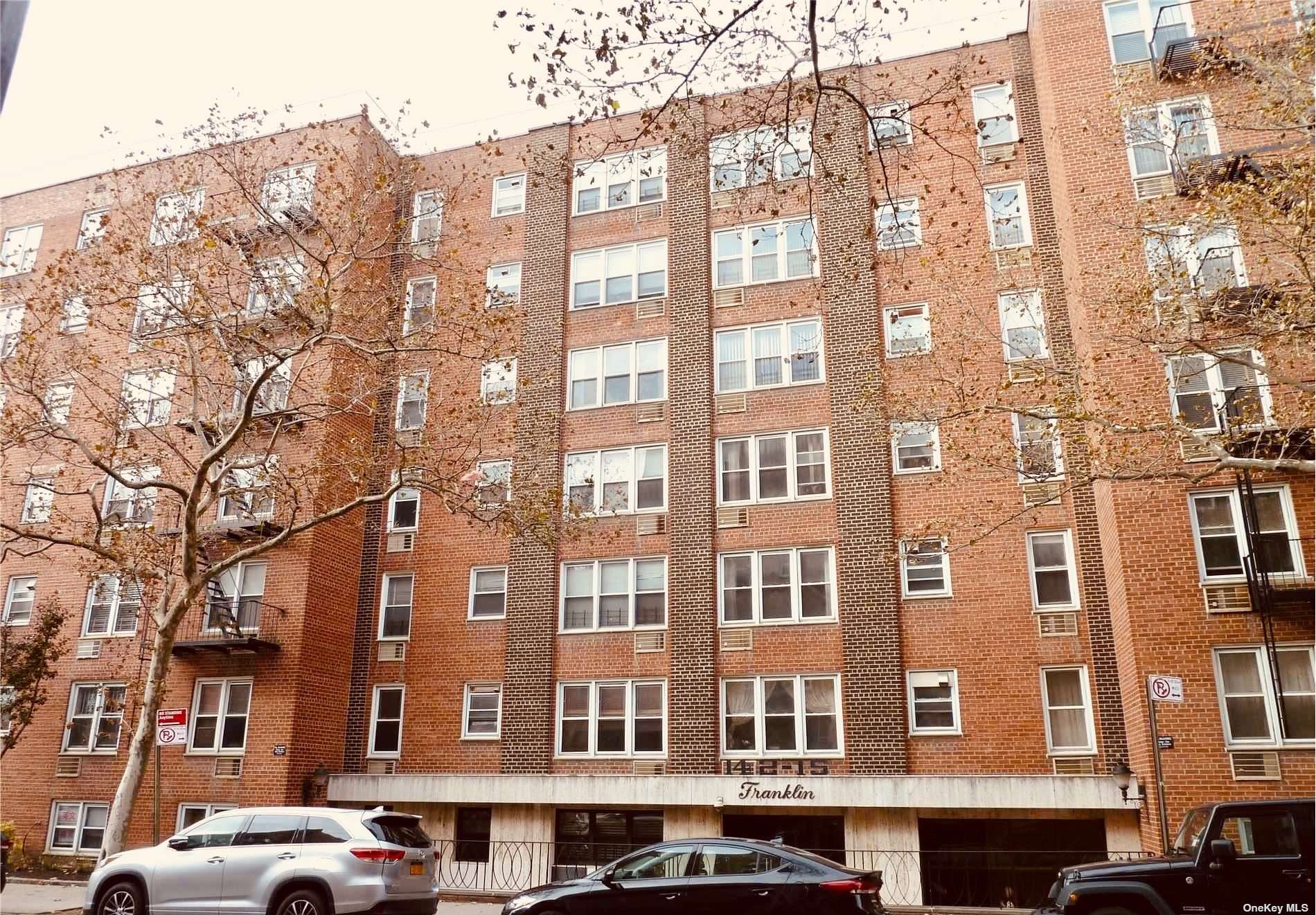 Property for Sale at 14215 Franklin Ave Ave 3J, Flushing, Queens, NY - Bedrooms: 1 
Bathrooms: 1 
Rooms: 4  - $328,000