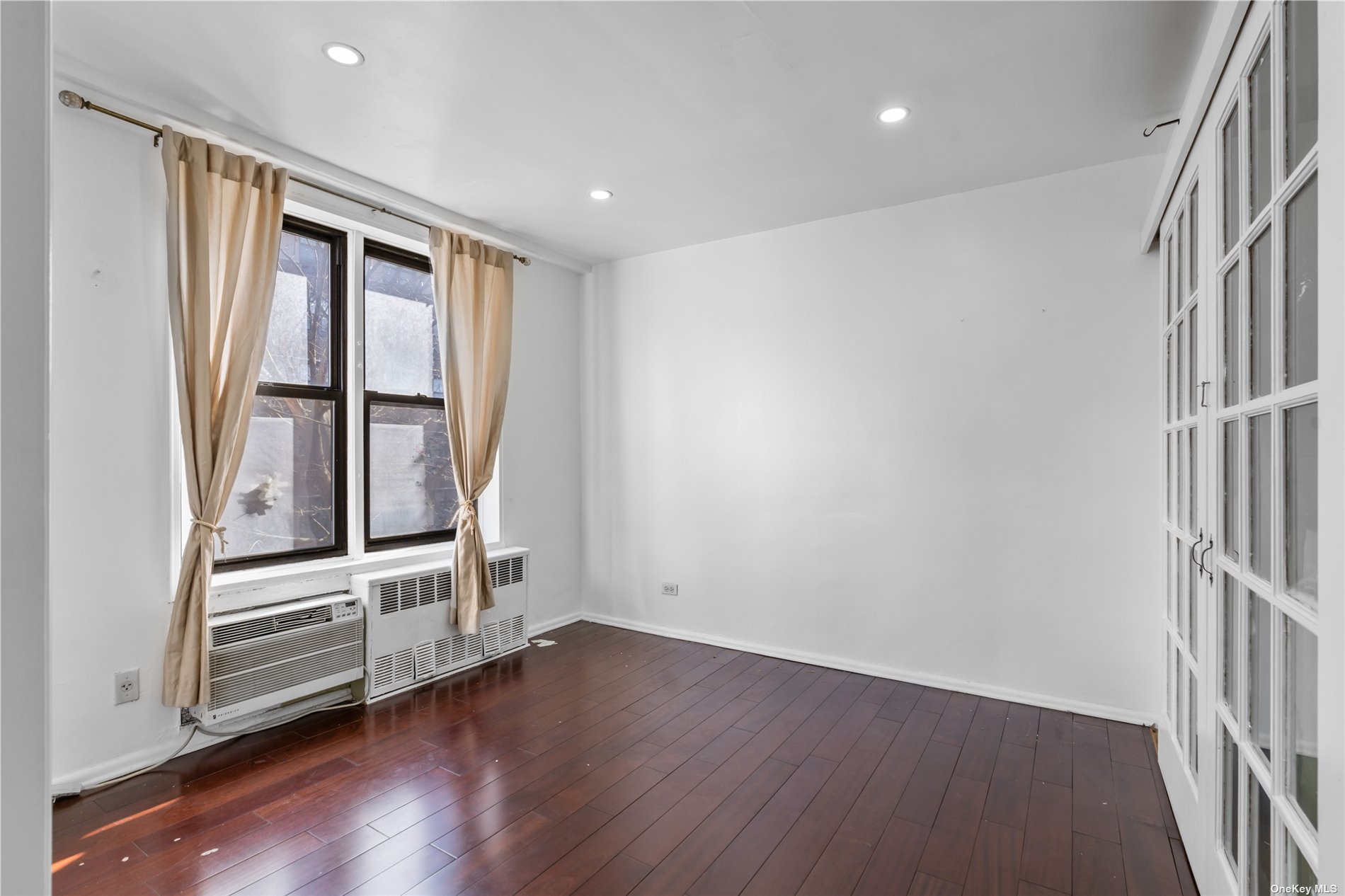 37-30 73rd St St #2D, Jackson Heights, New York image 7