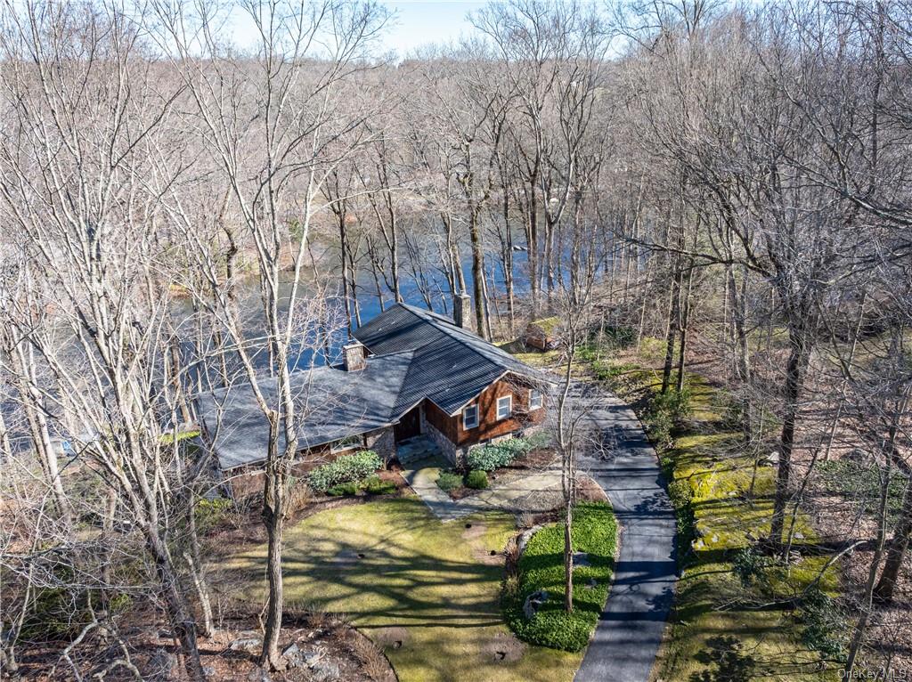 Rental Property at 14 Pond Lane, Armonk, New York - Bedrooms: 4 
Bathrooms: 4 
Rooms: 10  - $12,000 MO.