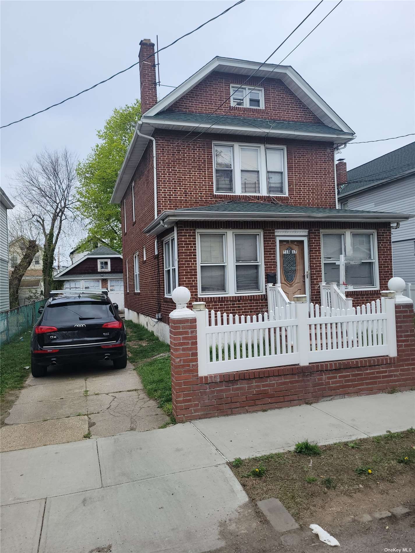 Property for Sale at 21817 104th Avenue, Queens Village, Queens, NY - Bedrooms: 4 
Bathrooms: 3 
Rooms: 10  - $949,000