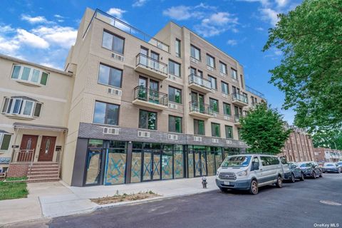 Condo For Sale - 163-07 72 Avenue #4E<br/> Fresh Meadows, NY 11365
