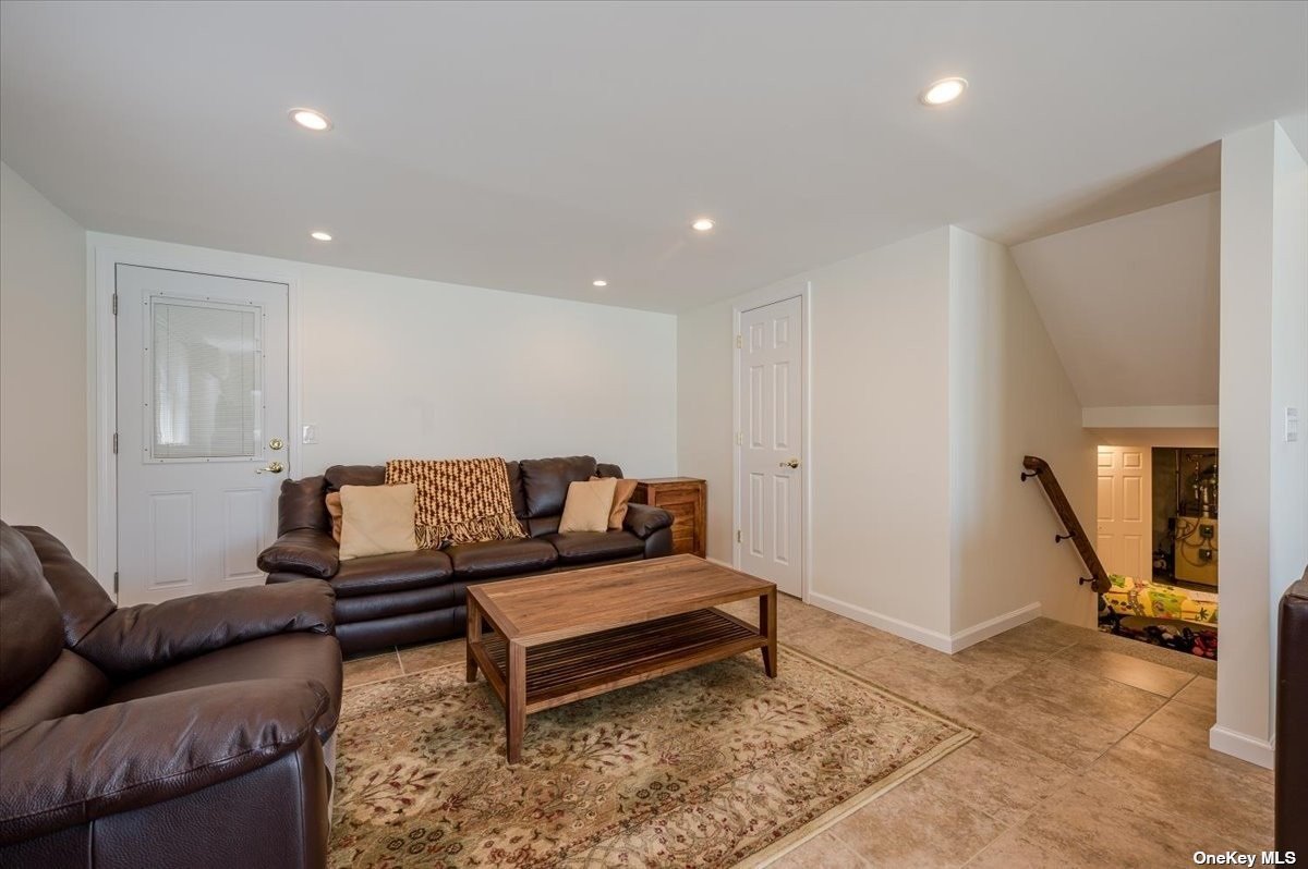 3271 Judith Lane, Oceanside, New York image 9