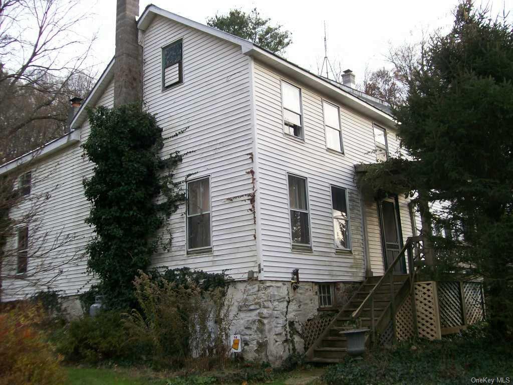 Rental Property at 14 Spring Road, Red Hook, New York - Bedrooms: 4 
Bathrooms: 2  - $2,950 MO.