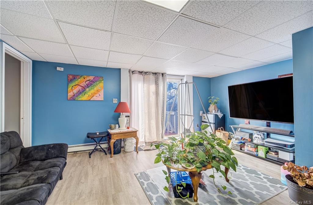Photo 12 of 21 of 27 Tompkins Avenue house