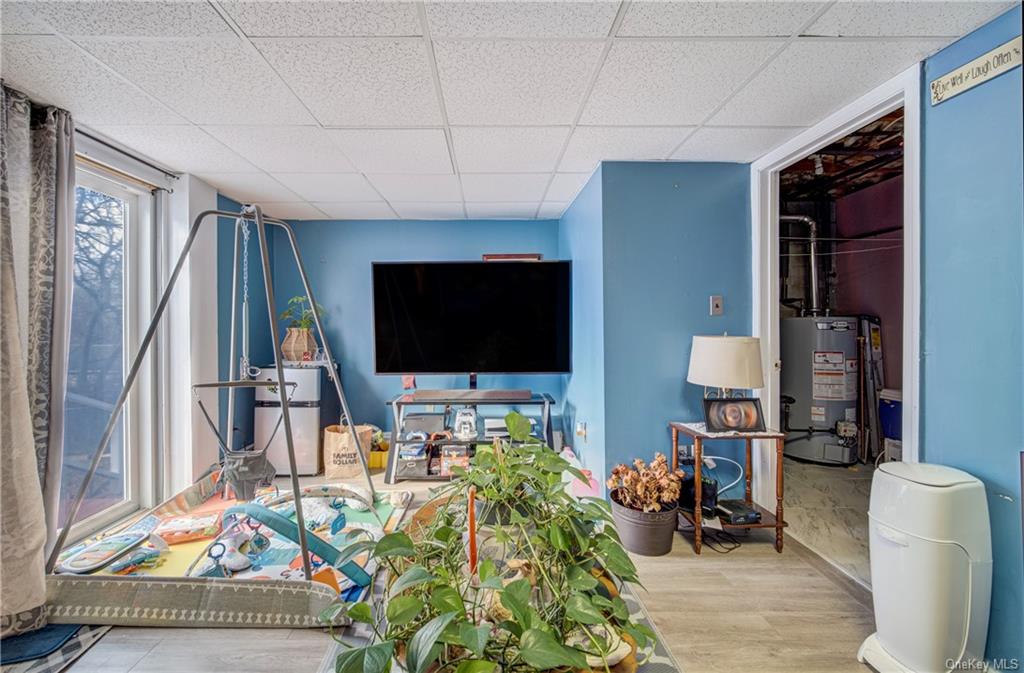Photo 14 of 21 of 27 Tompkins Avenue house
