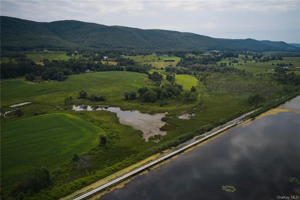 Boston Corners Road, Millerton, New York image 10