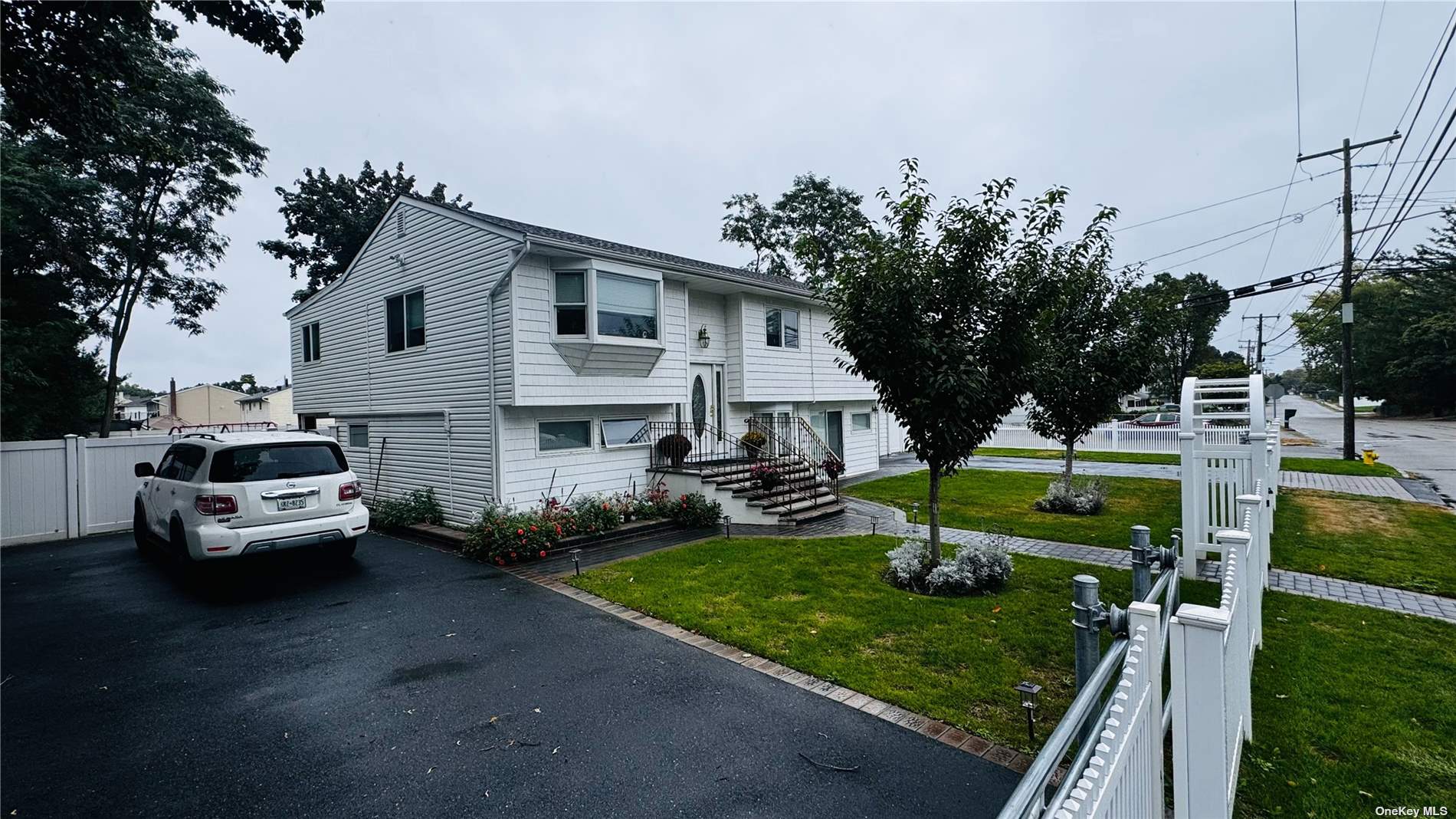 155 Schleigel Boulevard, Amityville, New York image 5