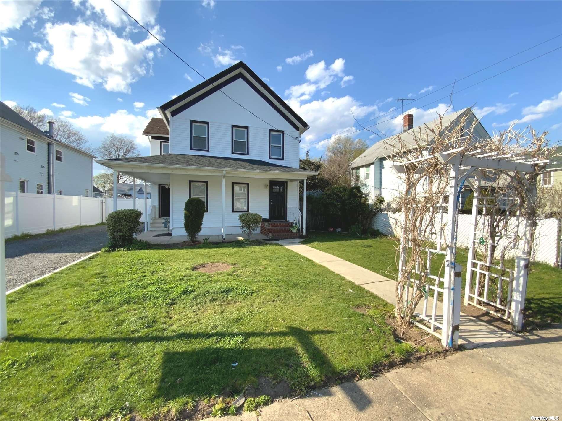 57 Thorne Avenue, Hempstead, New York image 2