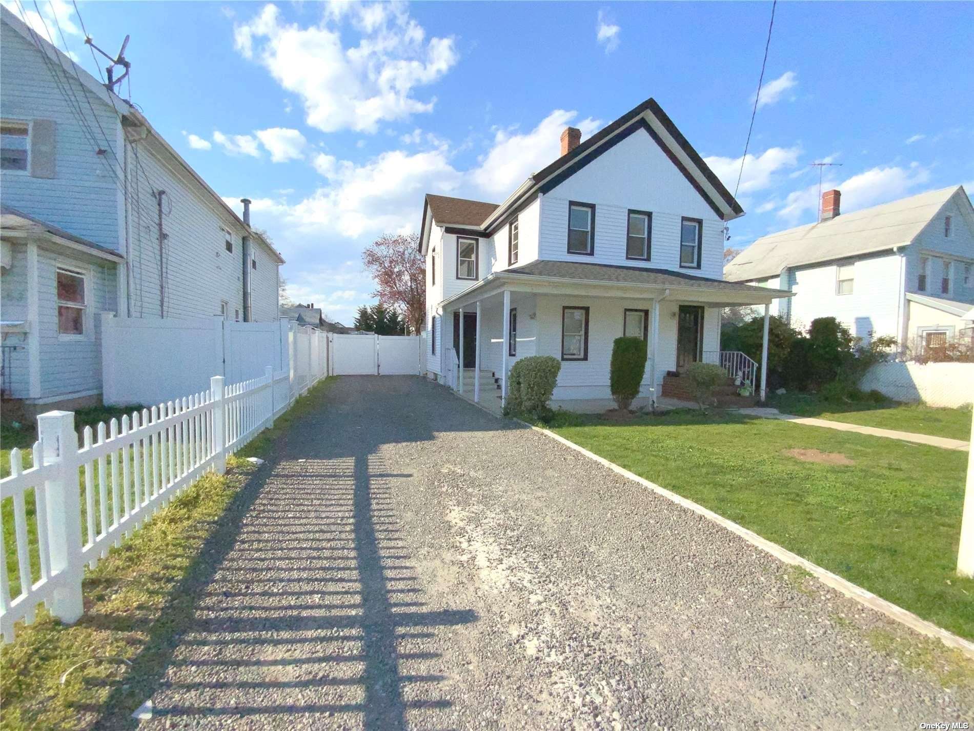 57 Thorne Avenue, Hempstead, New York image 3