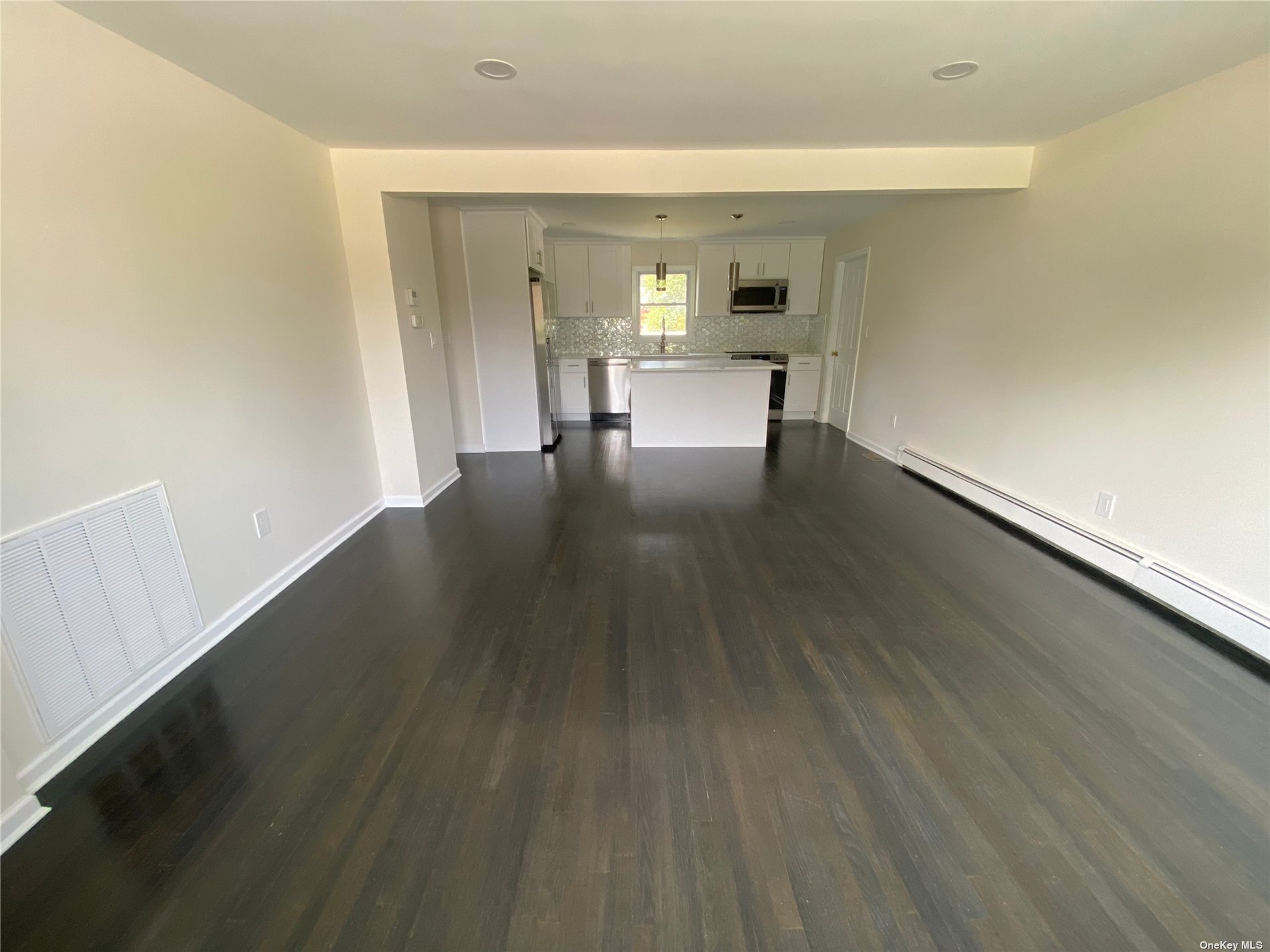 Photo 4 of 14 of 481 S 15th Street house