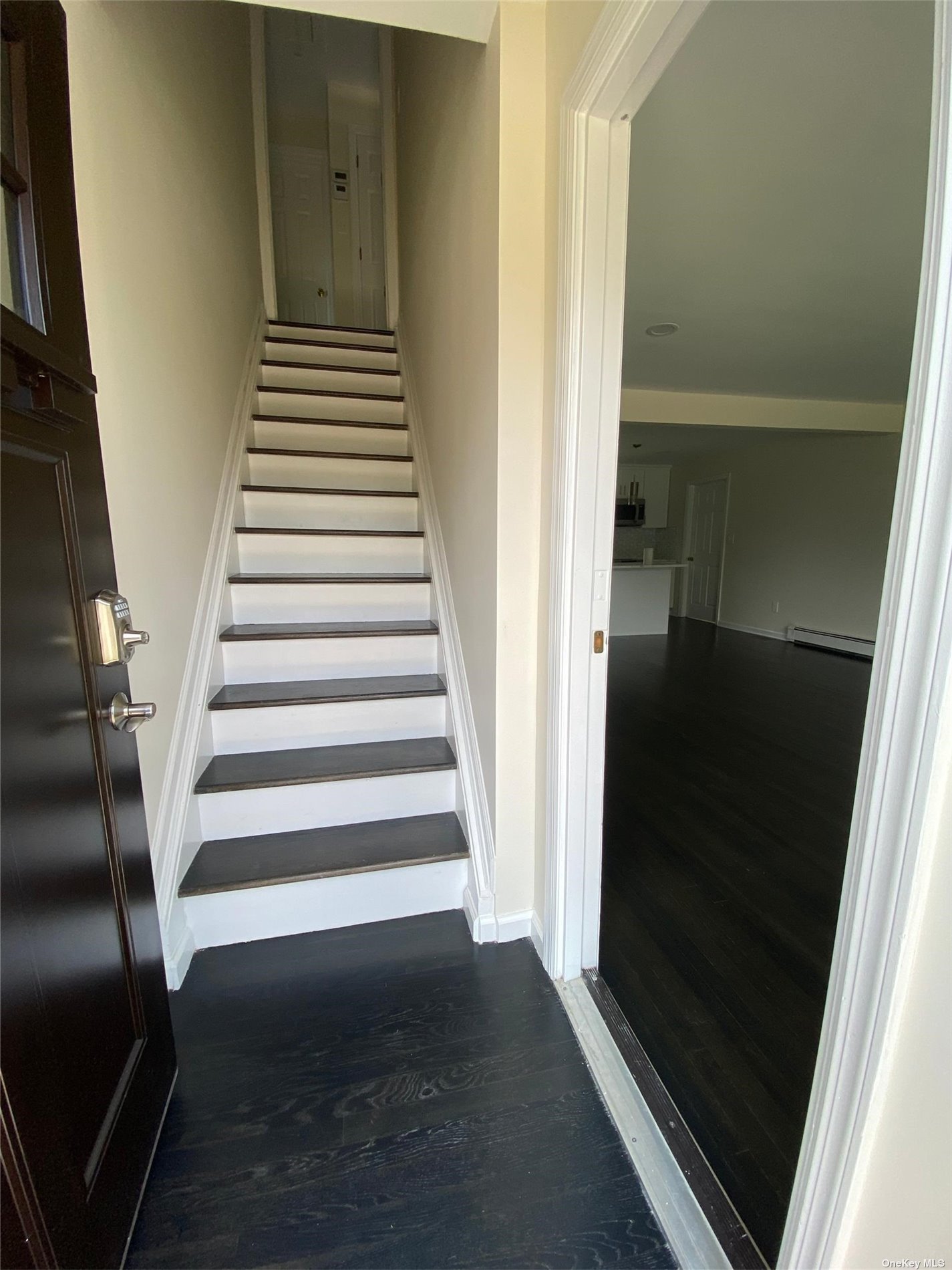 Photo 3 of 14 of 481 S 15th Street house