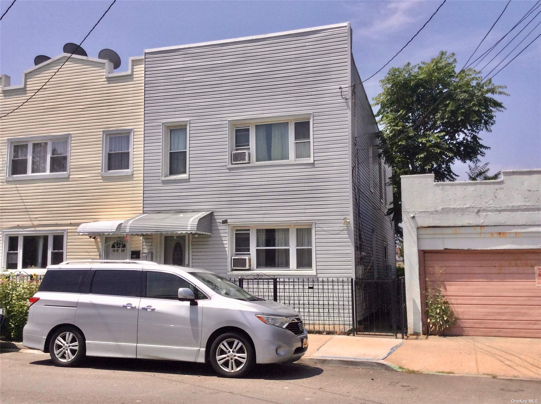 10236 89th Street, Ozone Park, Queens, NY - 5 Bedrooms  
3 Bathrooms  
9 Rooms - 