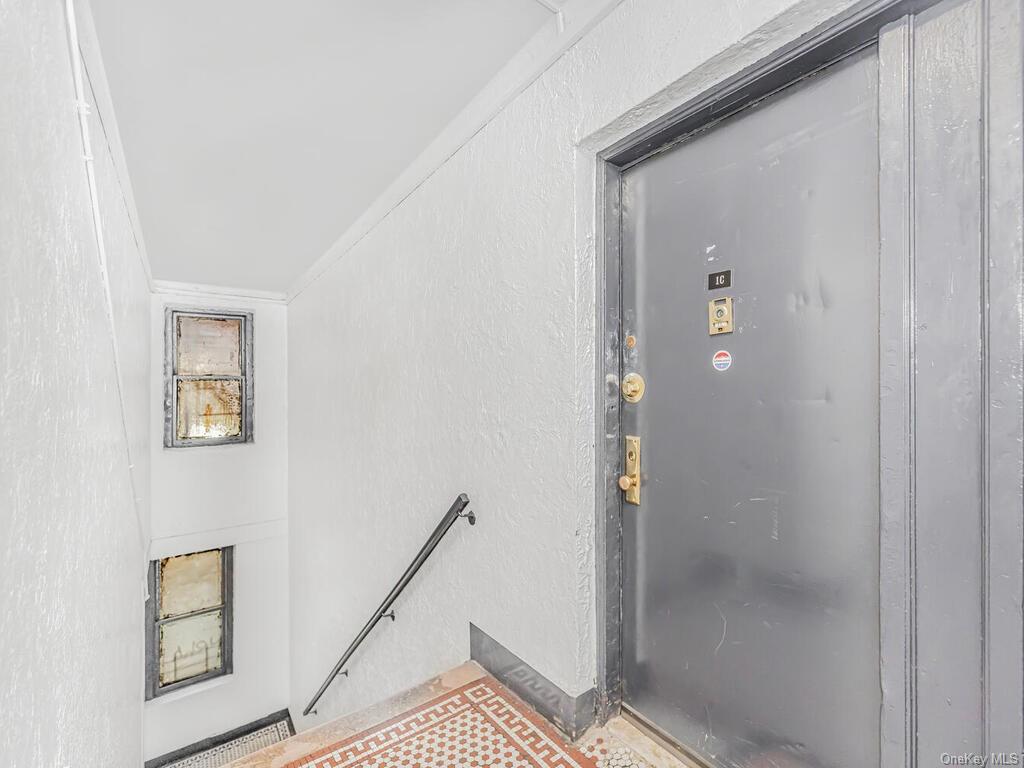 Property for Sale at 1185 Anderson Avenue 1C, Bronx, New York - Bedrooms: 1 
Bathrooms: 1 
Rooms: 3  - $99,000