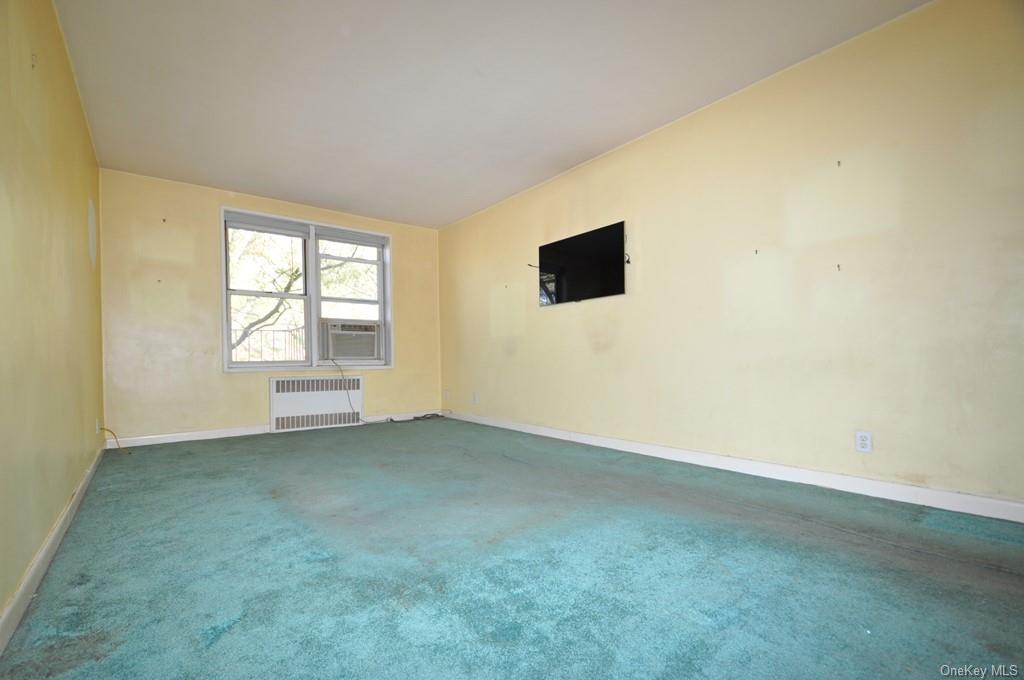 Property for Sale at 29 Abeel Street 5A, Yonkers, New York - Bedrooms: 2 
Bathrooms: 1 
Rooms: 5  - $147,000
