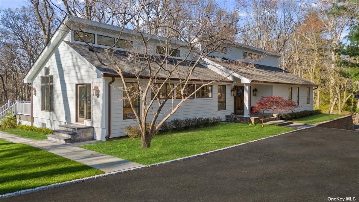 Property for Sale at 2 Seaforth Lane, Lloyd Neck, Hamptons, NY - Bedrooms: 4 
Bathrooms: 4  - $2,395,000