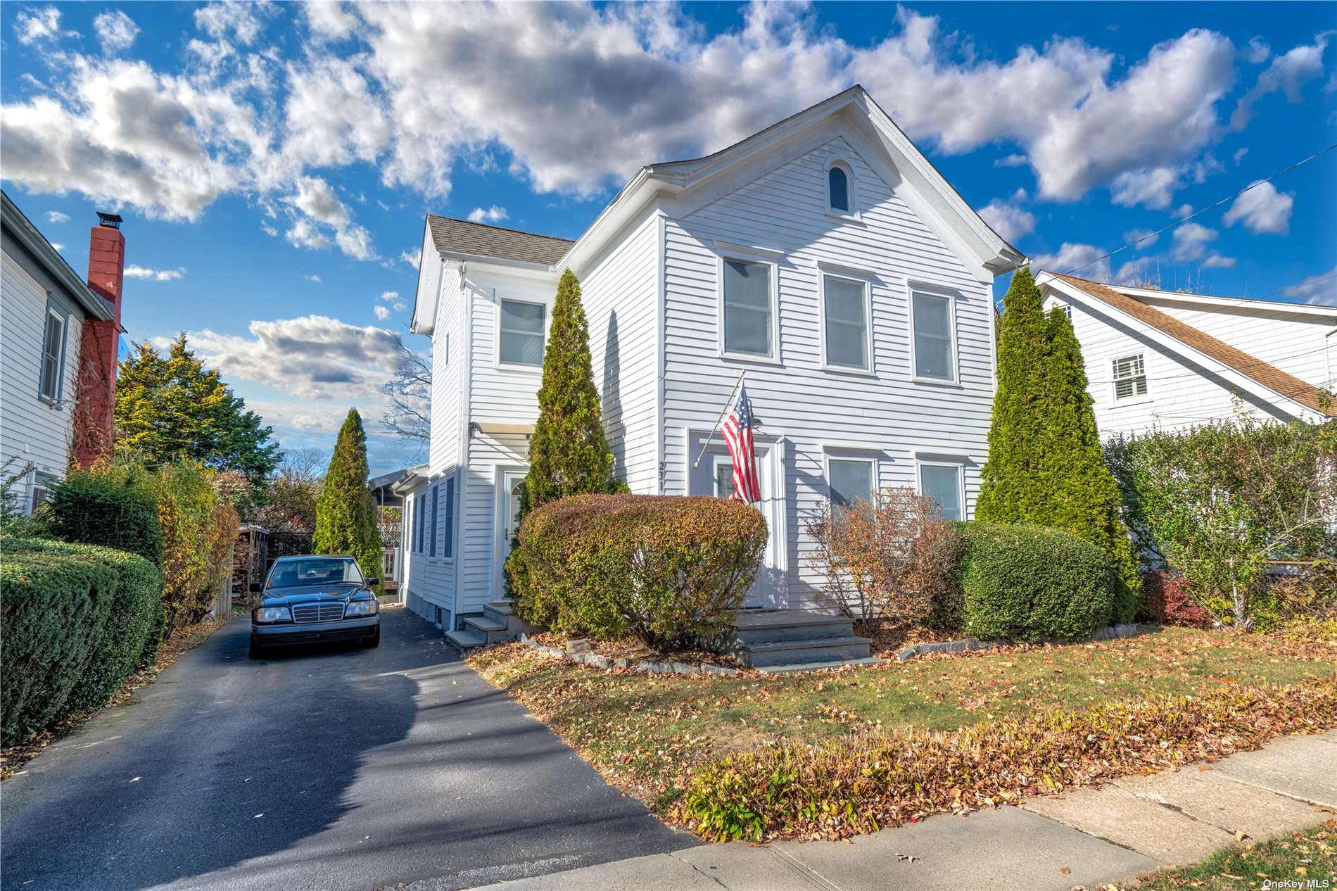 5th Avenue, Greenport, Hamptons, NY - 3 Bedrooms  
2 Bathrooms - 