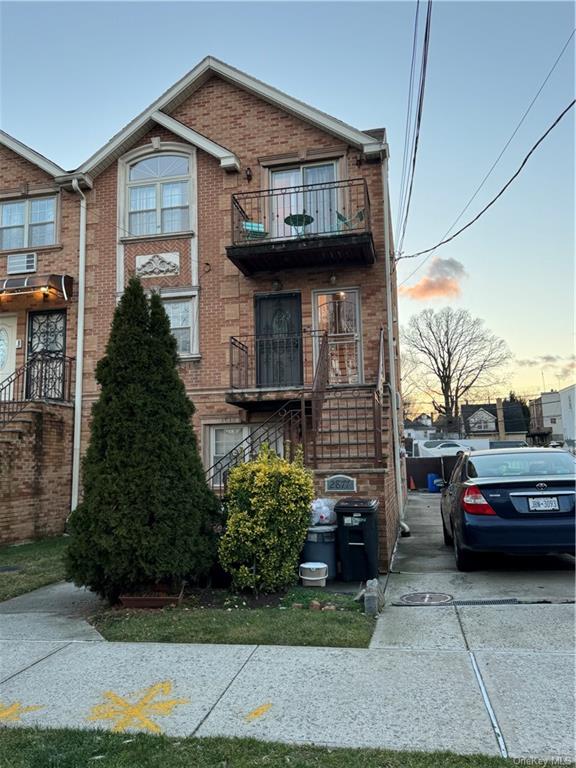 Property for Sale at 2877 Ely Avenue, Bronx, New York - Bedrooms: 3 
Bathrooms: 2 
Rooms: 7  - $435,000