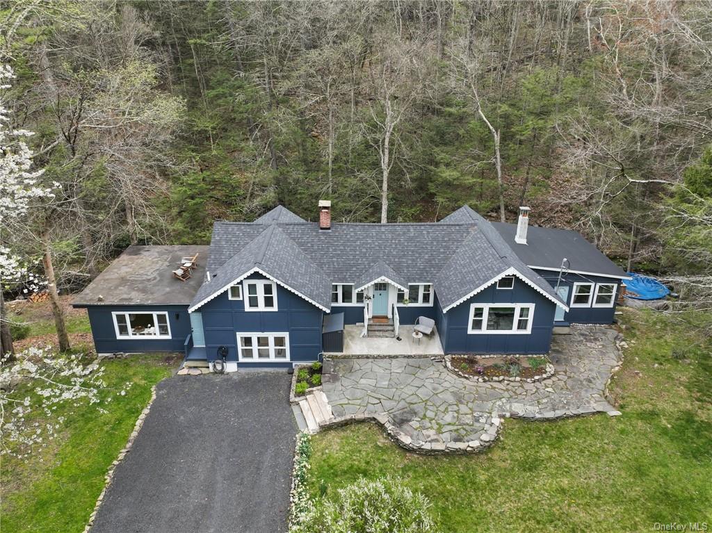 Property for Sale at 293 Hollow Road, Glen Spey, New York - Bedrooms: 4 
Bathrooms: 2 
Rooms: 8  - $495,000