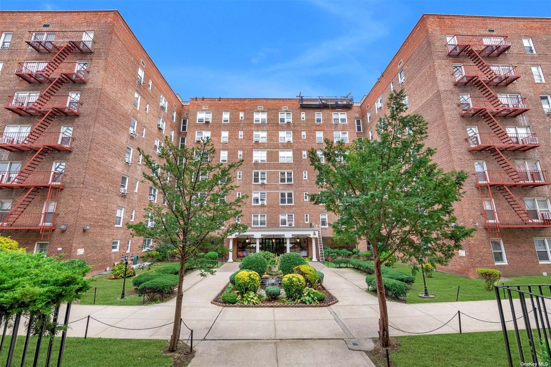 105-38 63 Drive #3M, Forest Hills, New York image 1