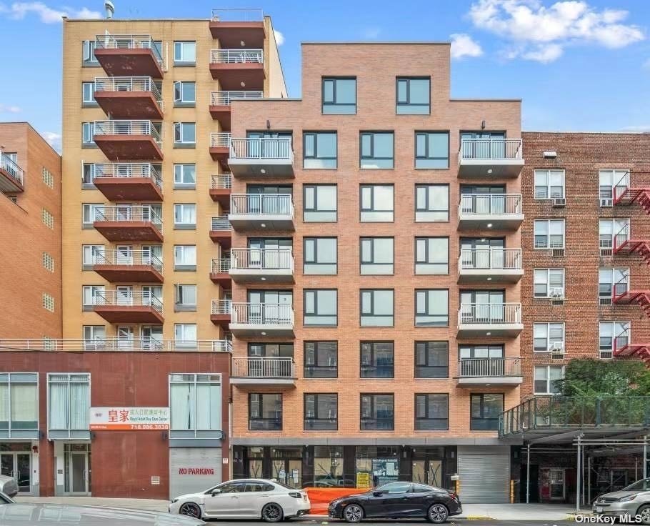 View Flushing, NY 11355 condo