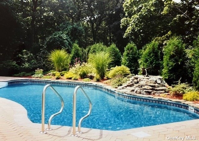 10 Somers Lane, Commack, New York image 28