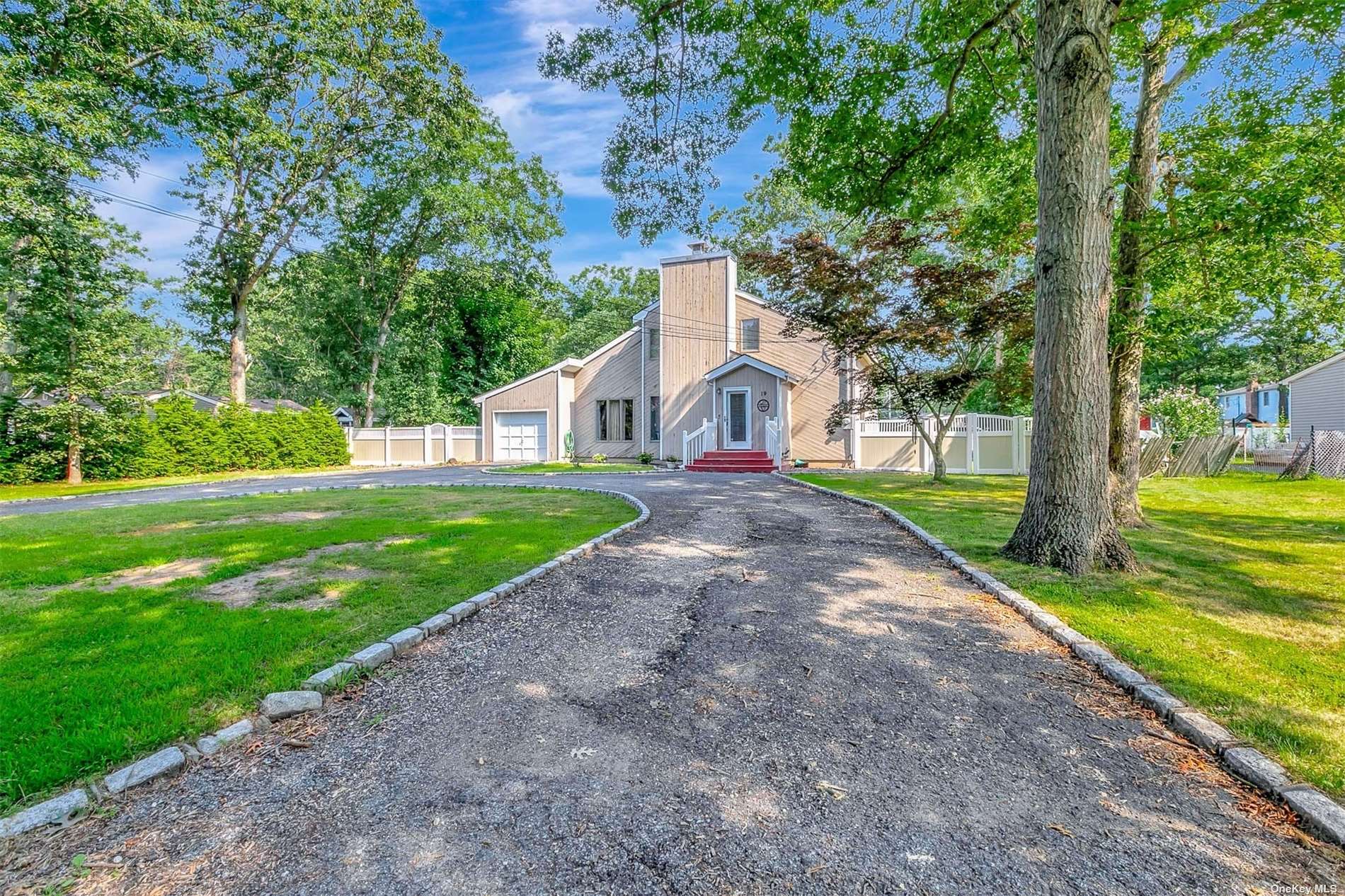 View Ridge, NY 11961 house