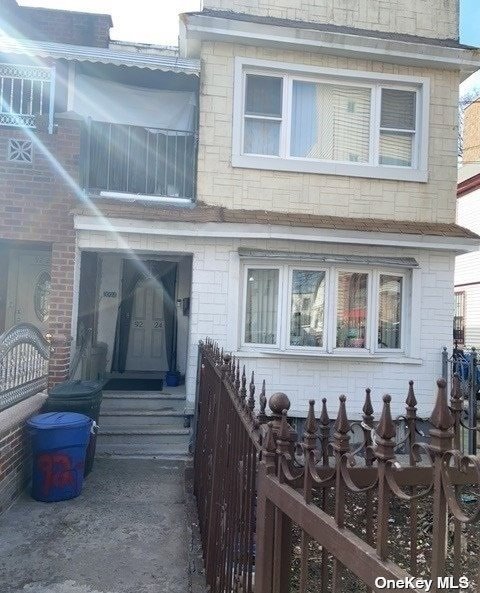 9224 175th Street, Jamaica, Queens, NY - 5 Bedrooms  
2 Bathrooms  
11 Rooms - 