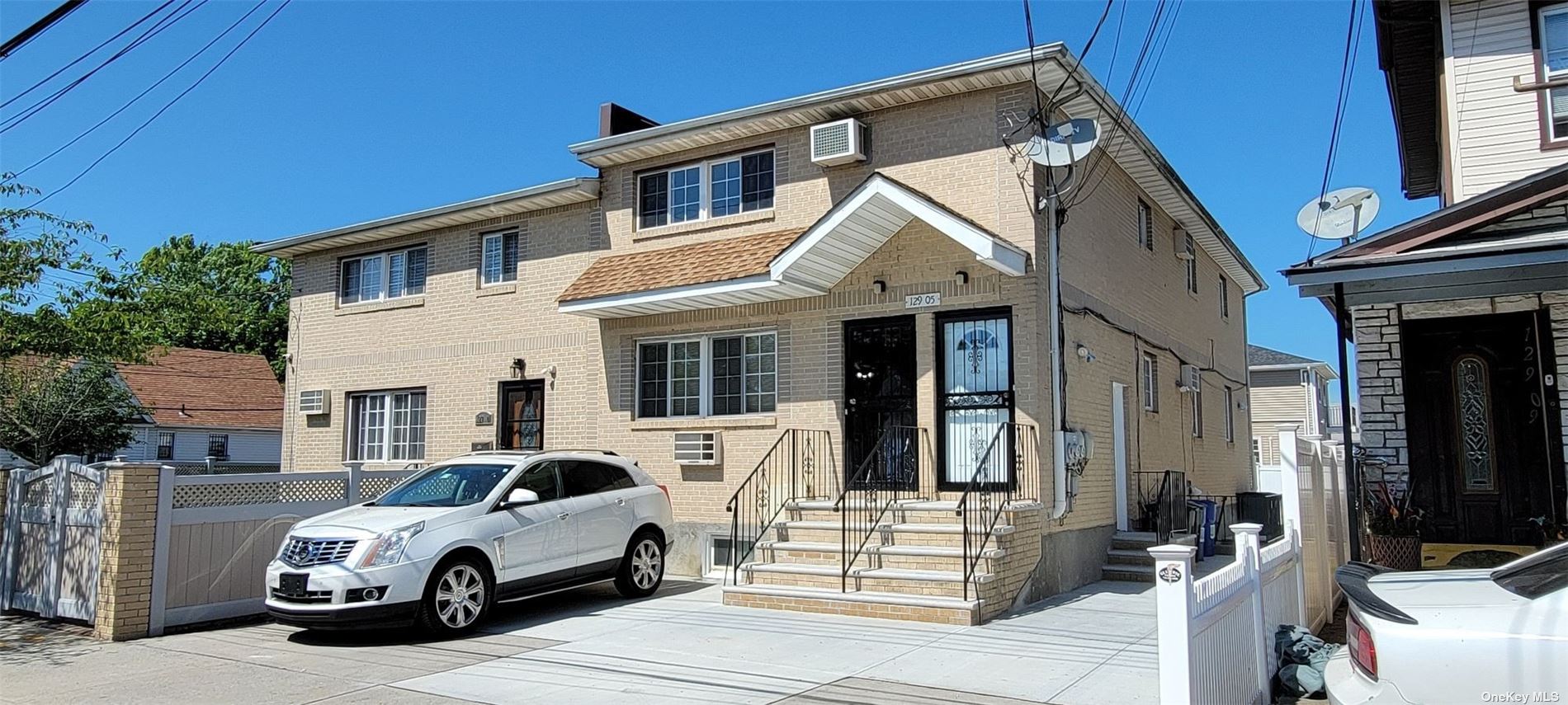 12905 161 Street, Jamaica, Queens, NY - 6 Bedrooms  
5 Bathrooms  
12 Rooms - 