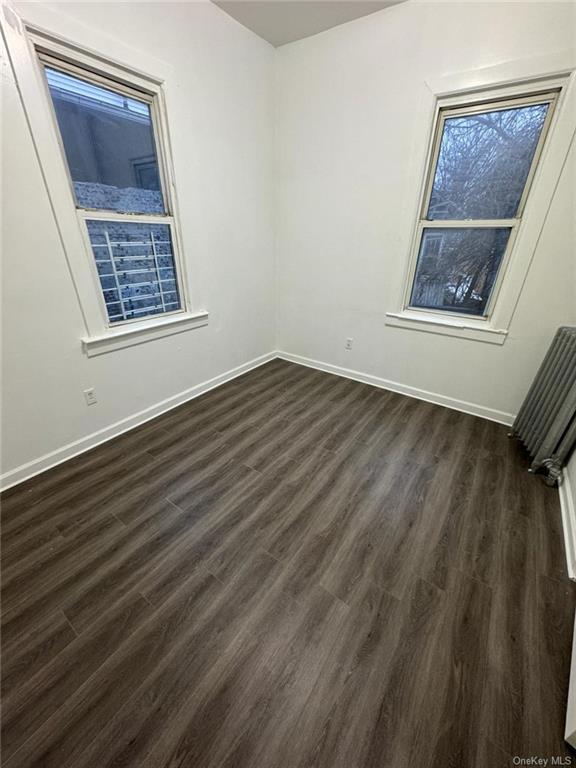 Rental Property at 238 S 3rd Avenue 2, Mount Vernon, New York - Bedrooms: 3 
Bathrooms: 1 
Rooms: 5  - $2,850 MO.