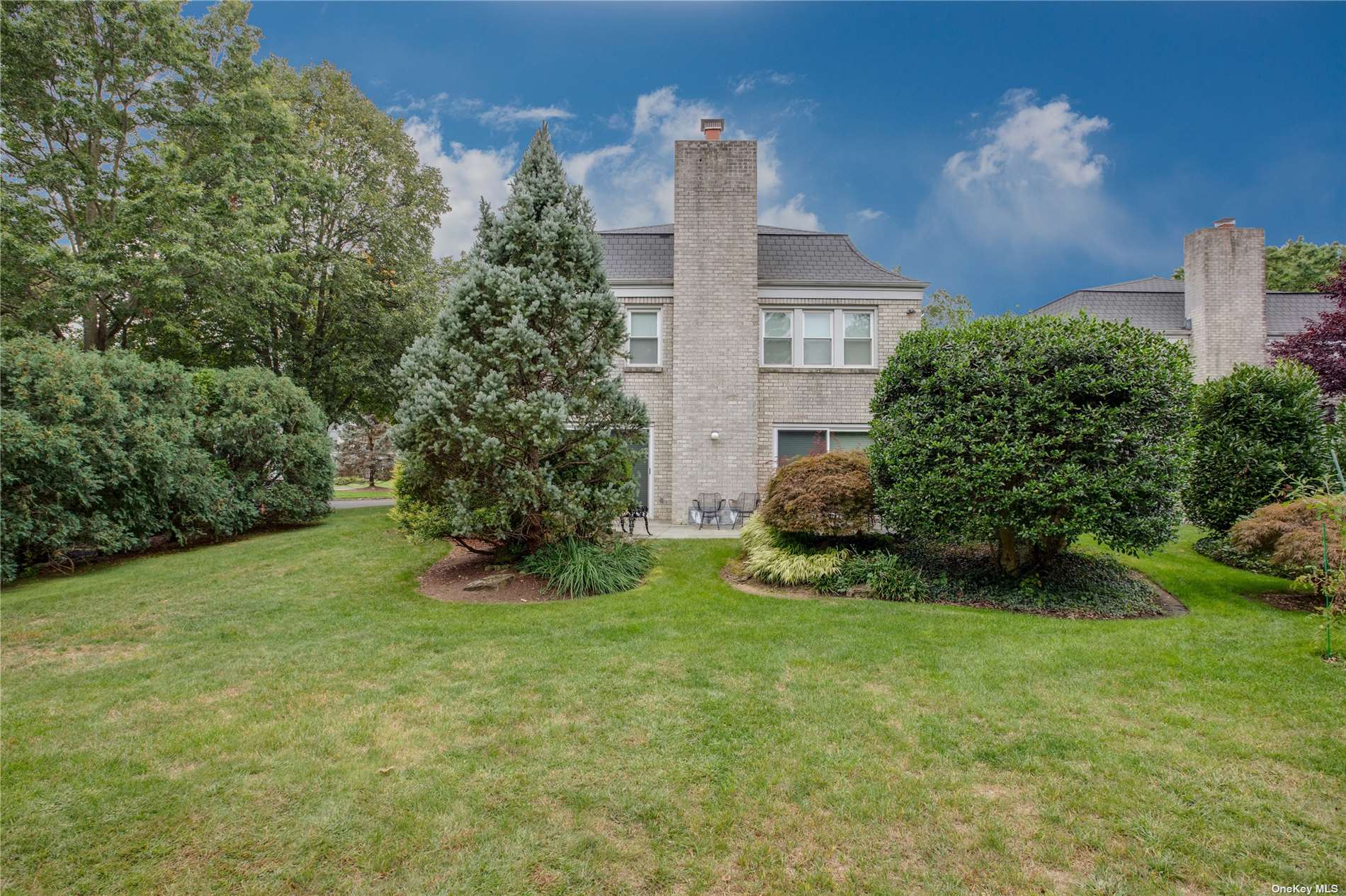 42 Fairway Drive #42, Manhasset, New York image 19