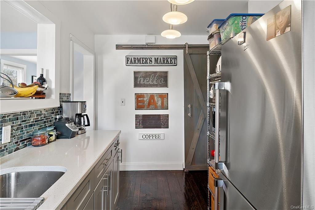 Photo 10 of 23 of 226 Roberts Avenue townhome