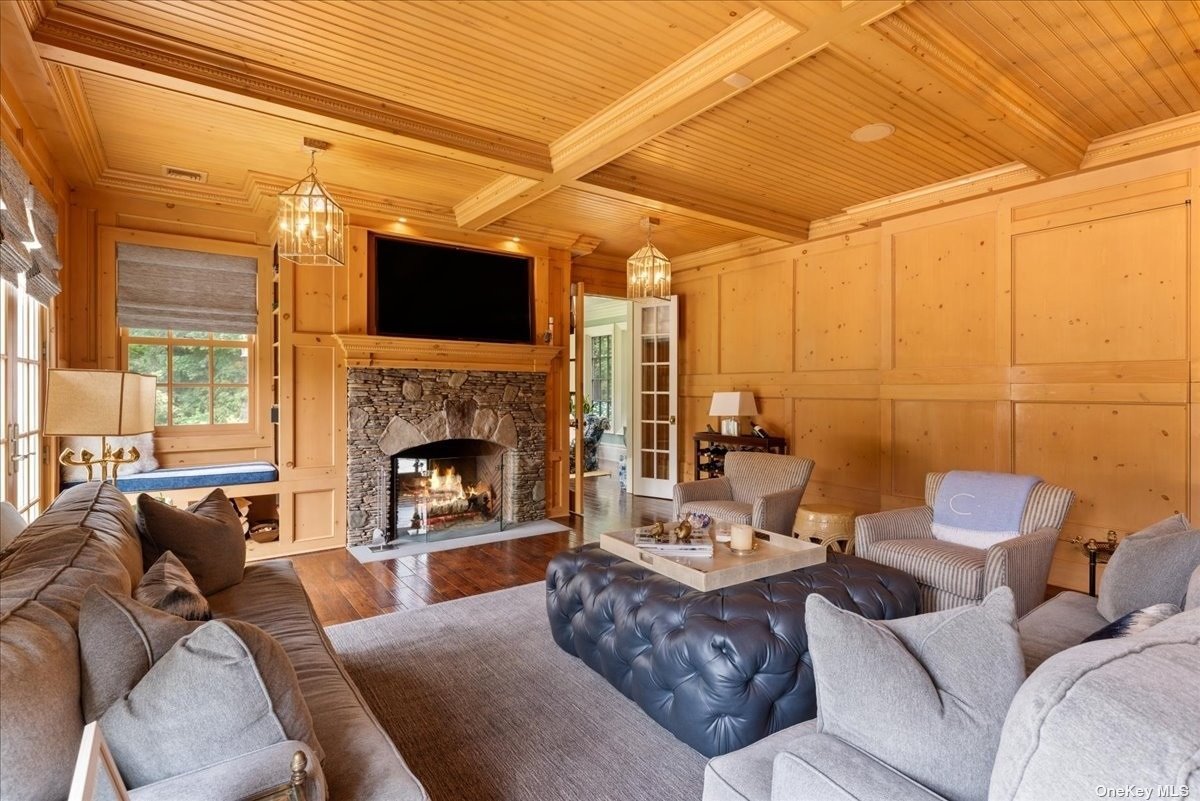 2160 Titus Path Path, Muttontown, New York image 16