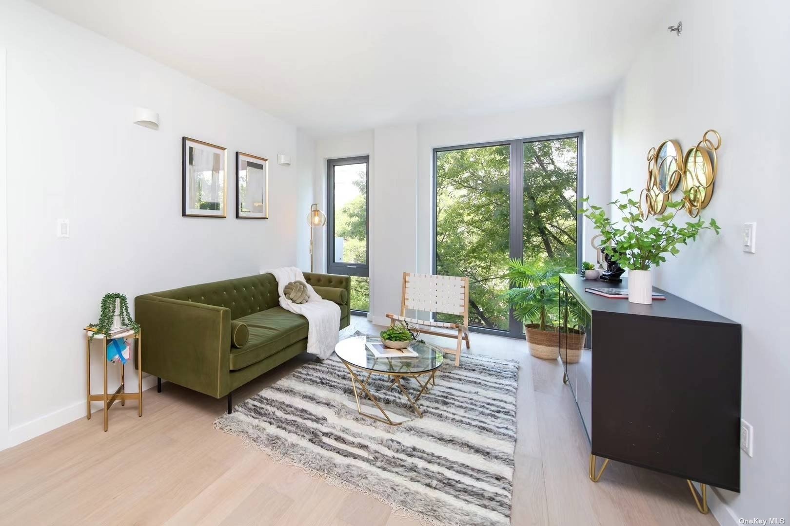 Property for Sale at 41st Avenue 4B, Flushing, Queens, NY - Bedrooms: 2 
Bathrooms: 2 
Rooms: 6  - $970,710